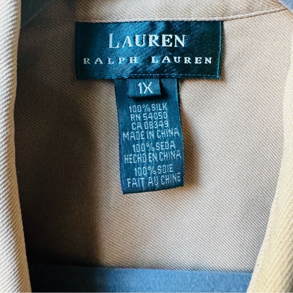 Lauren Ralph Lauren women’s 100% silk button down top - Picture 3 of 9